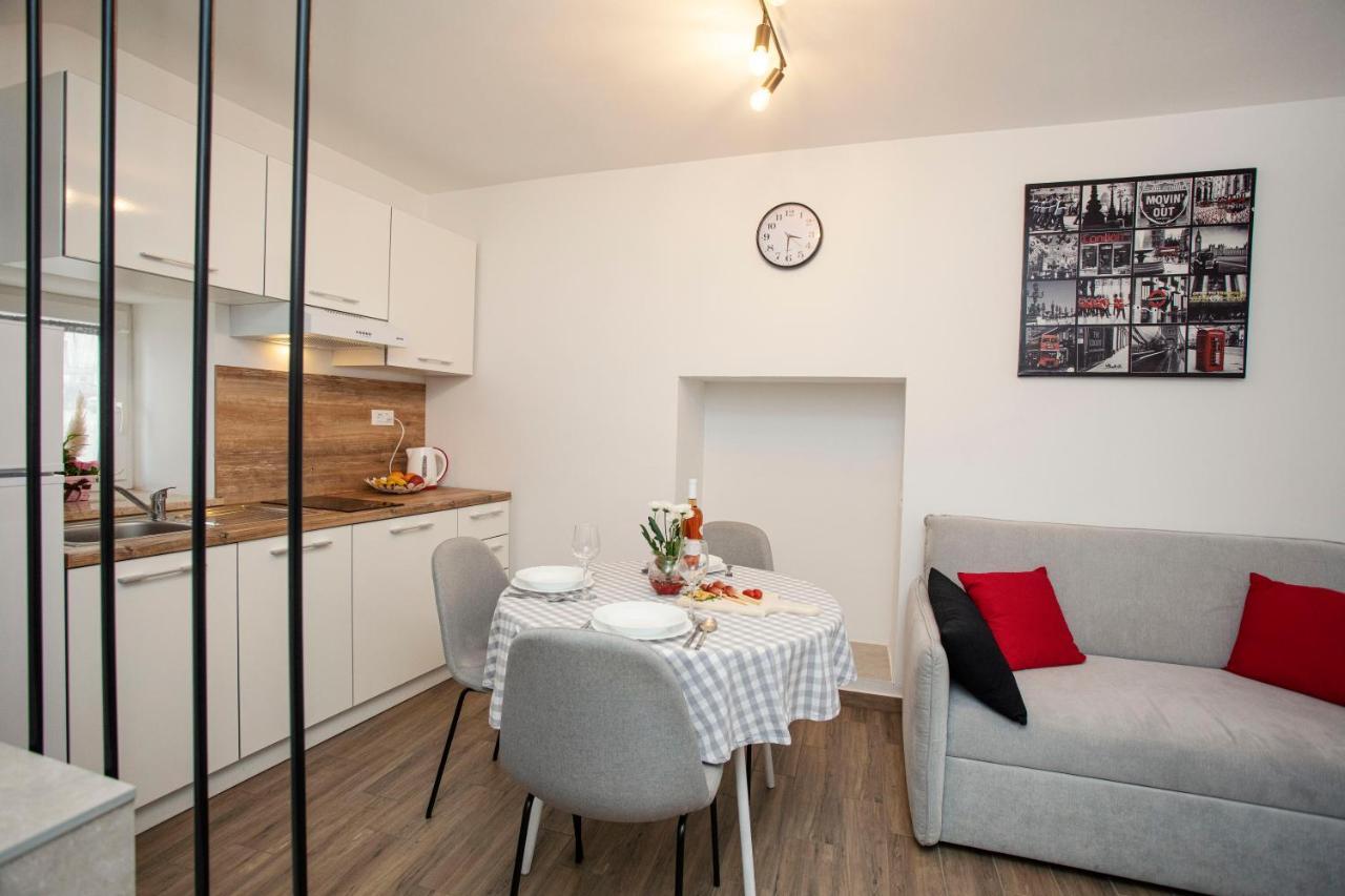 Studio Apartman Amalie パジン エクステリア 写真